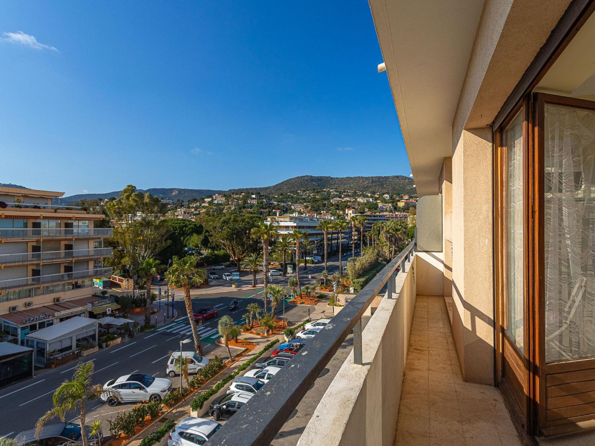 Studio Le Grand Large-4 By Interhome Le Lavandou Exterior foto